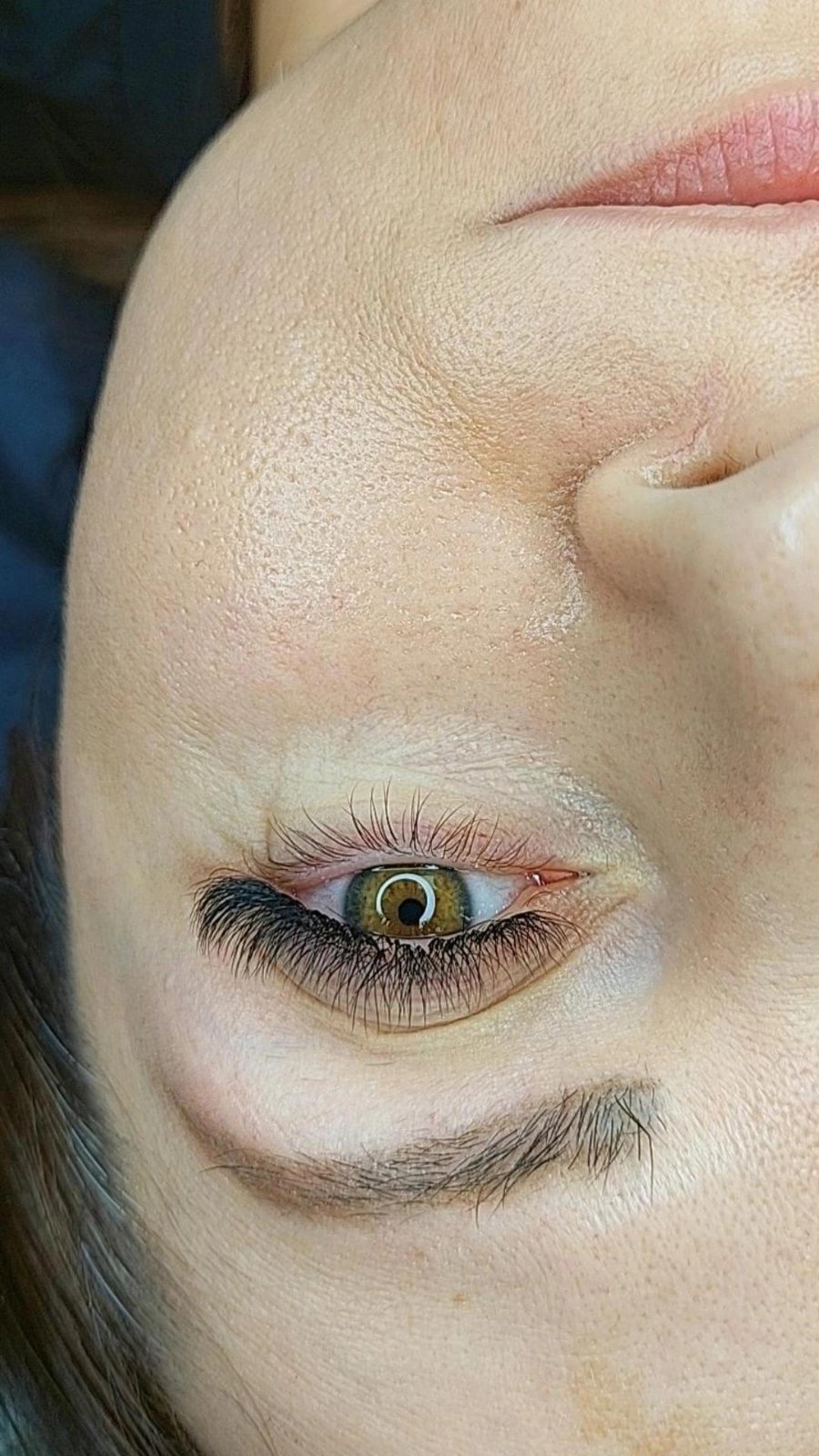 Volume lashes — close up 02